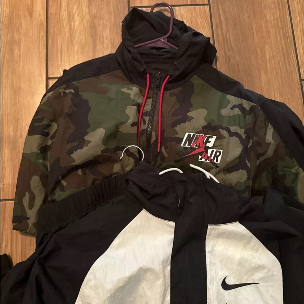 Men Nike jacket size L lot of 2